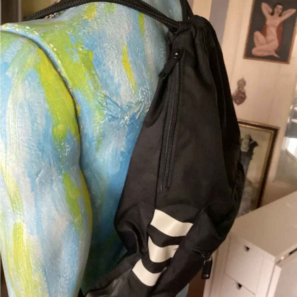 ADIDAS drawstring backpack - Picture 4 of 6